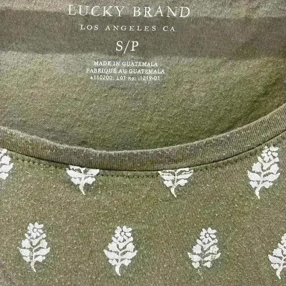 Lucky Brand women’s short sleeve  Top - Picture 3 of 5